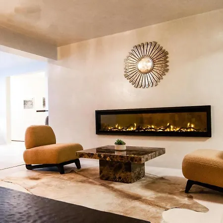 Palace Modern At The Plaza - King 6 Hotel